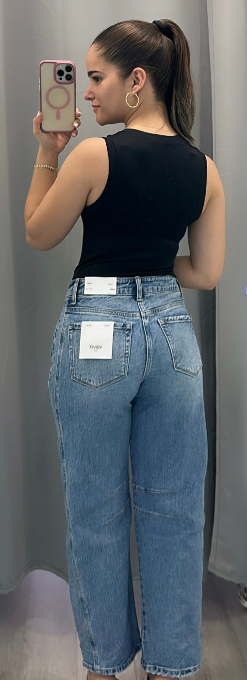 Jean Victoria