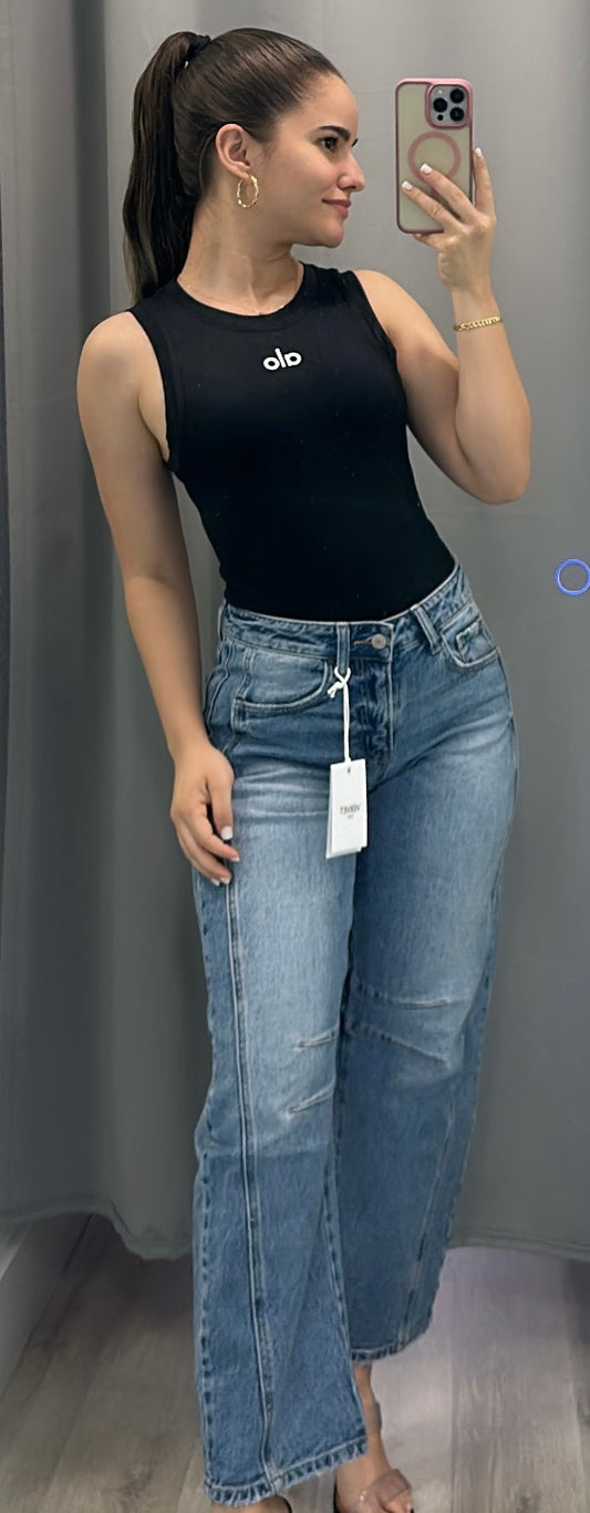Jean Victoria